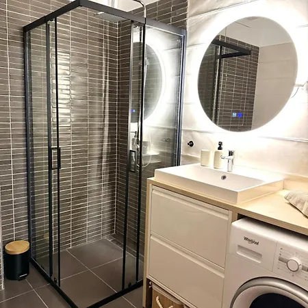 P193 Stylish * Budapest