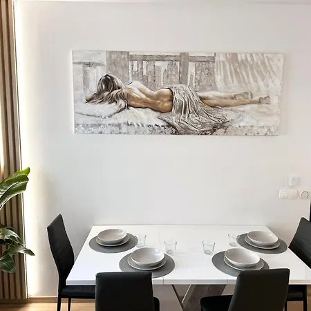 P193 Stylish Appartement *