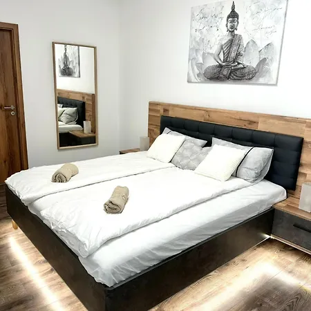 P193 Stylish * Budapest