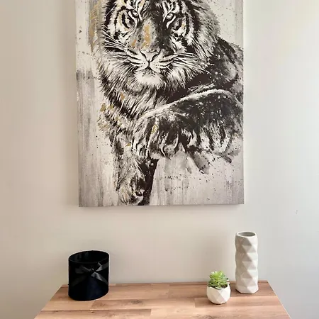 Apartment P193 Stylish *