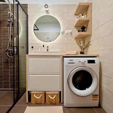 P193 Stylish شقة بودابست