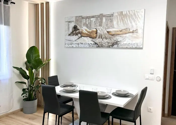 P193 Stylish 布达佩斯