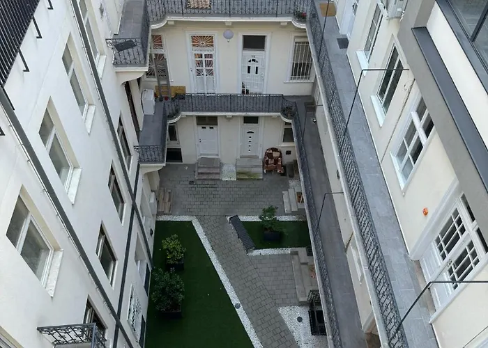 P193 Stylish Apartamento Budapest