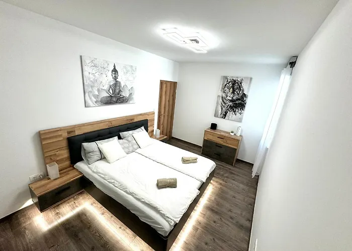 P193 Stylish * Budapest