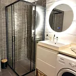 P193 Stylish Apartment *