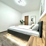 Apartment P193 Stylish *