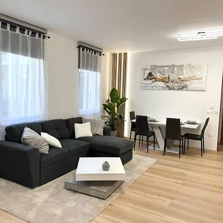 P193 Stylish Lejlighed Budapest